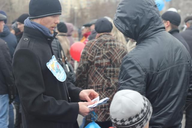 Православная молодежь Новокузнецка провела просветительскую акцию для горожан