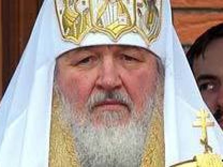 Святейший Патриарх Кирилл вознес молитвы об упокоении погибших во время артобстрела храма в Донецкой области