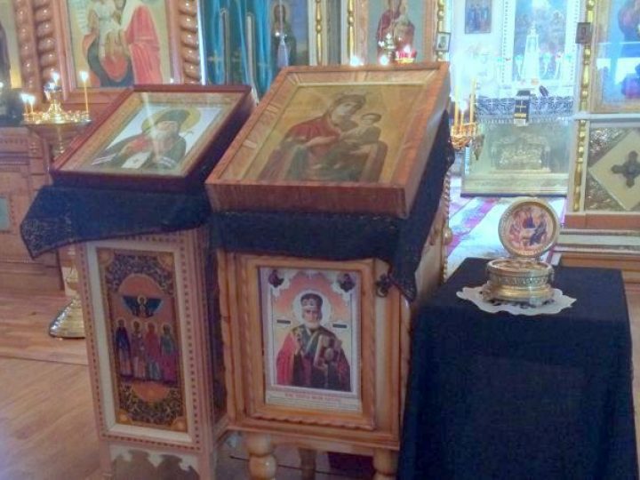 В Кузбасскую митрополию из Средней Азии принесены частица мощей святителя Луки (Войно-Ясенецкого) и его келейная икона