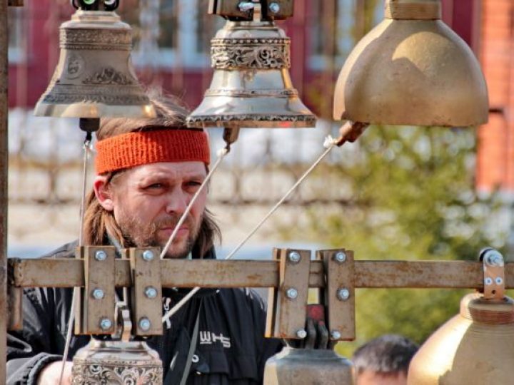 В Новокузнецке состоялся Пасхальный концерт колокольного звона