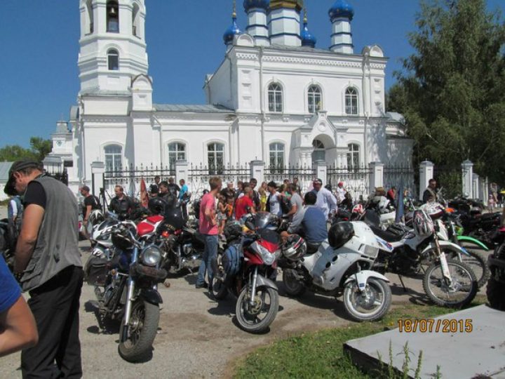 В Кузбассе состоялся ежегодный байкерский крестный ход