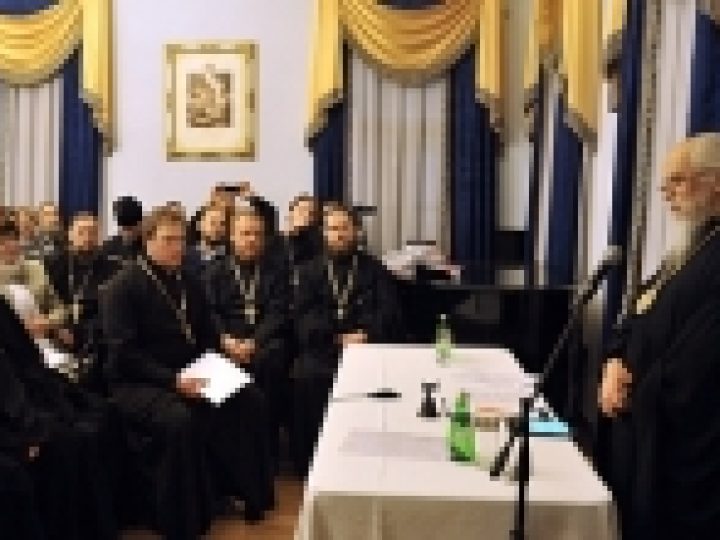 Епископ Орехово-Зуевский Пантелеимон встретился с руководителями епархиальных социальных отделов