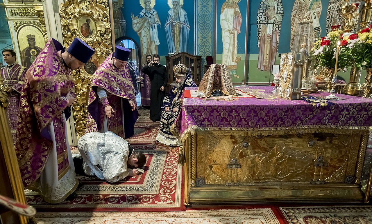 В праздник Воздвижения митрополит Аристарх совершил священническую хиротонию