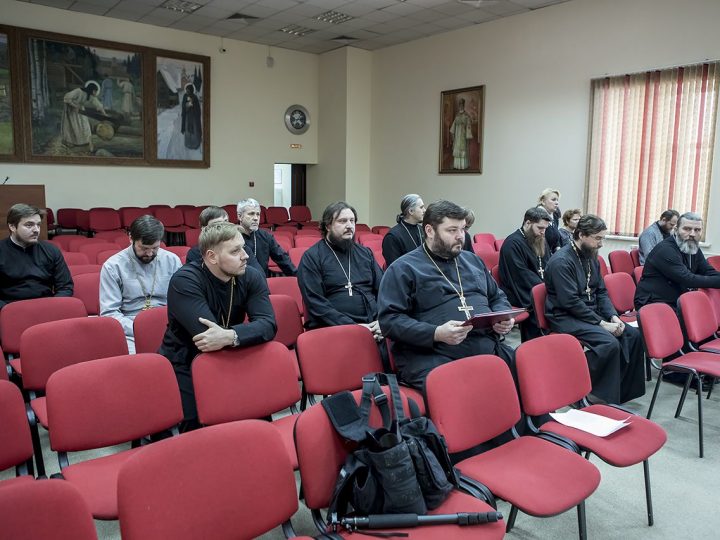 21 декабря 2017 г. Заседание Епархиального совета.