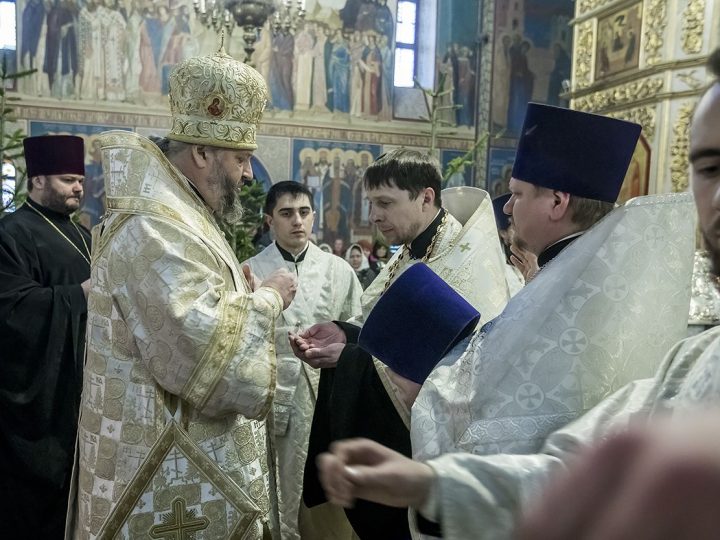 7 января 2018 г. Великая вечерня в Знаменском кафедральном соборе г. Кемерово
