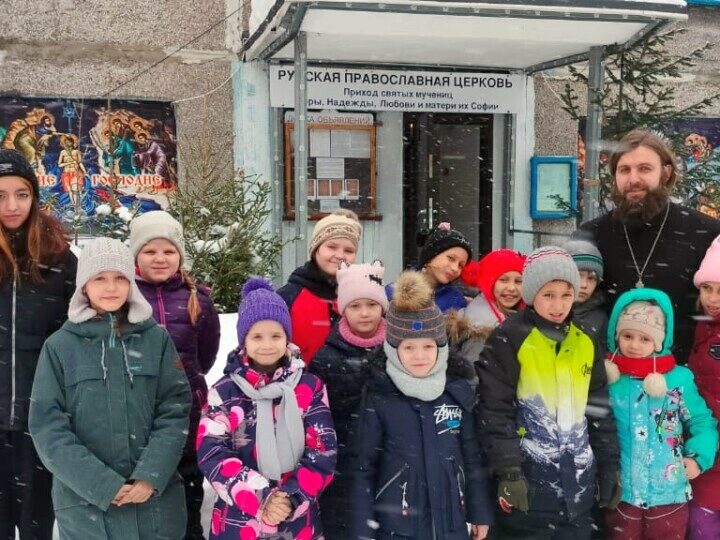 Воспитанники социально-реабилитационного центра посетили храм
