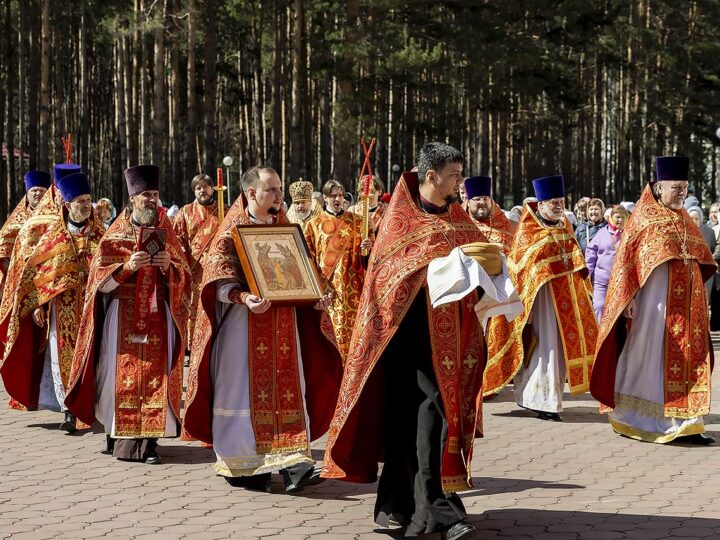 Во вторник Светлой седмицы митрополит возглавил Литургию во втором кафедральном соборе епархии
