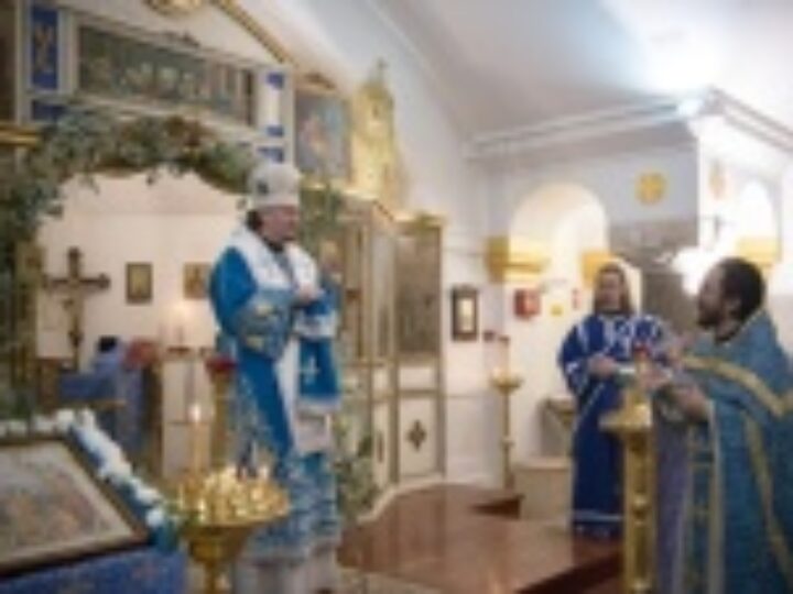 В Лионе молитвенно отпраздновали 100-летие Покровского прихода
