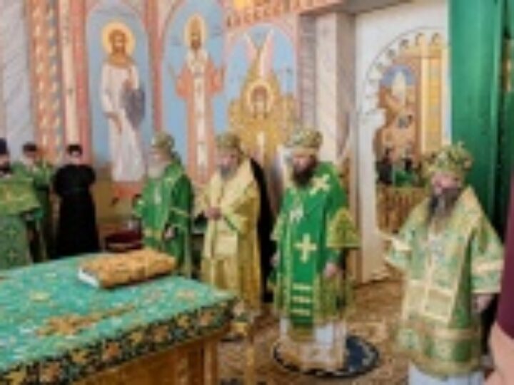В день прославления преподобной Арсении Усть-Медведицкой митрополит Волгоградский Феодор возглавил торжества в Усть-Медведицком Спасо-Преображенском монастыре