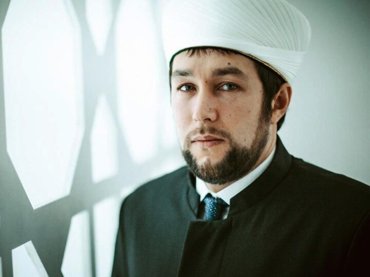 Муфтий Духовного управления мусульман поздравил кузбассовцев с праздником Рождества Христова