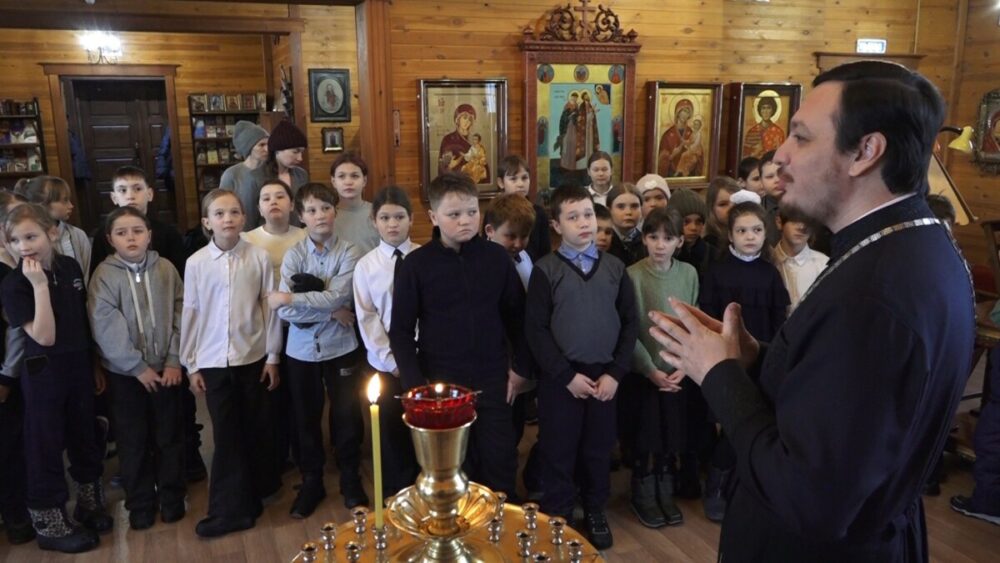 В храме святого апостола Андрея Первозванного прошла экскурсия для школьников