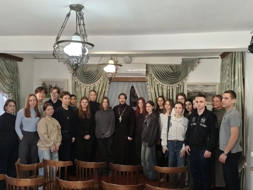 В Литературно-мемориальном музее Ф.М. Достоевского состоялась беседа священника с лицеистами