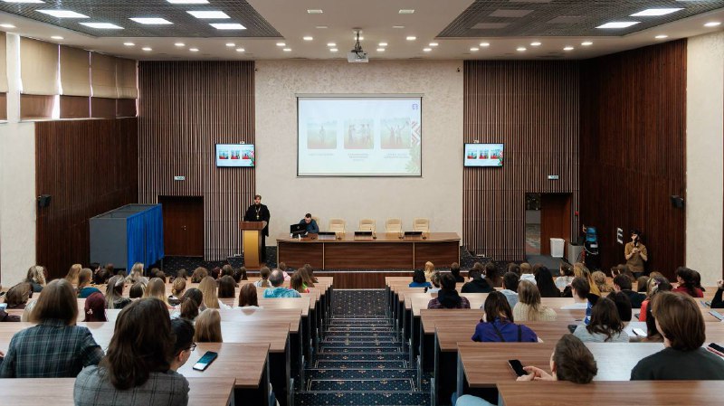 Священник провёл лекцию для студентов Кемеровского государственного университета