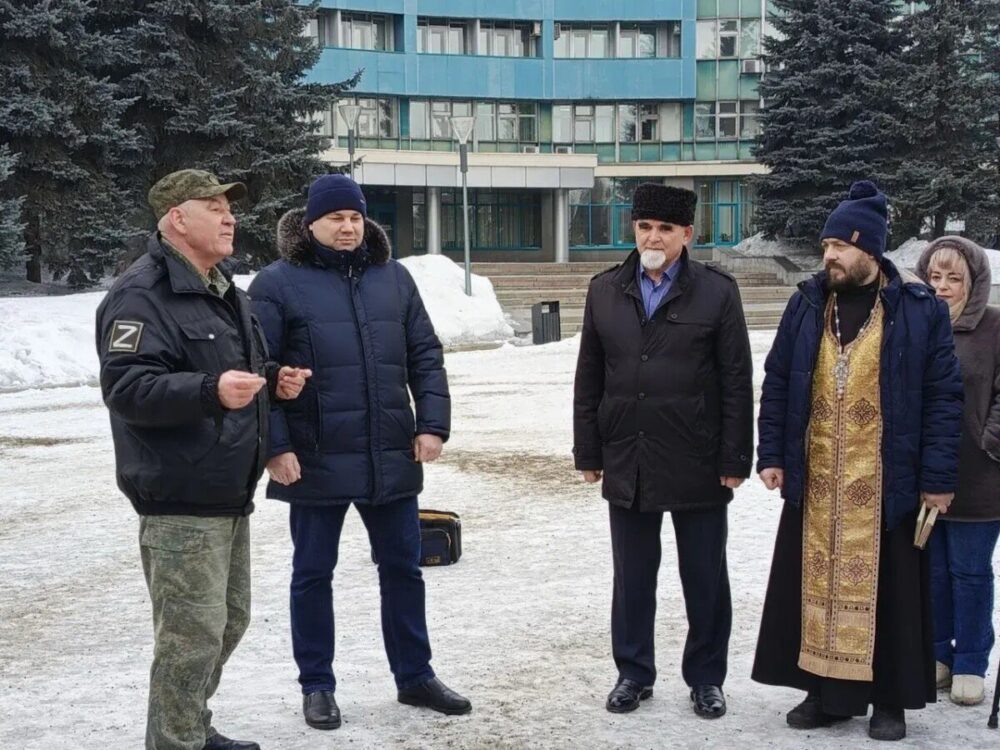 Клирик Новокузнецкой епархии принял участие в отправке гуманитарного груза в зону СВО