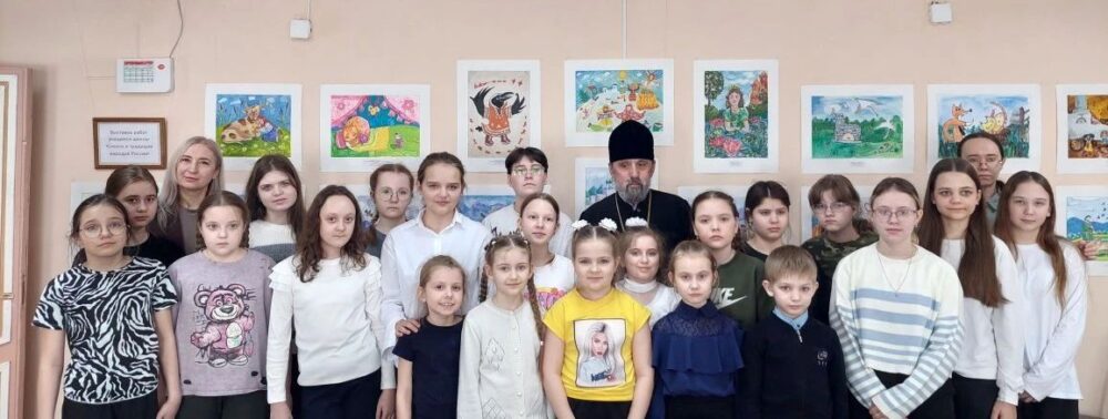 Встреча священника с участниками конкурса «Пасха красная – 2026» состоялась в Тяжинской художественной школе