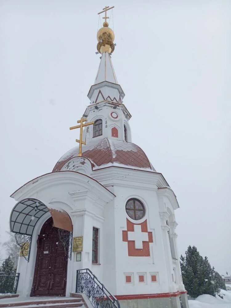 В Мариинске совершили Божественную литургию в честь кузбасских новомучеников