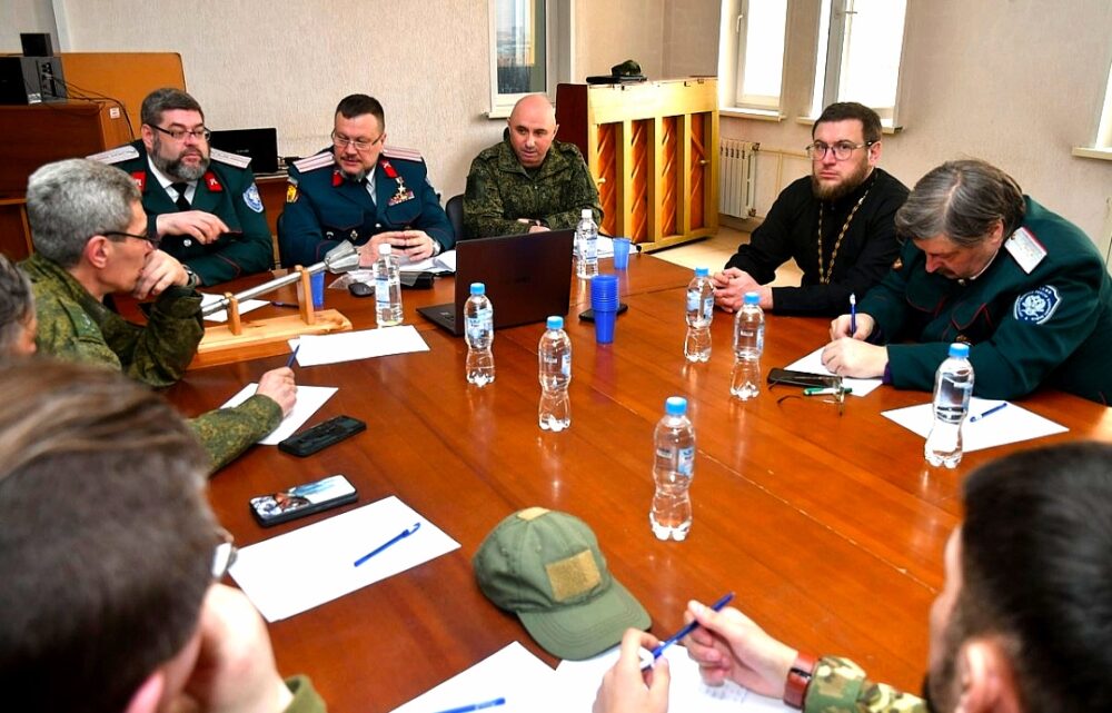 Руководитель отдела по взаимодействию с казачеством Кемеровской епархии встретился с атаманом Сибирского казачьего войска