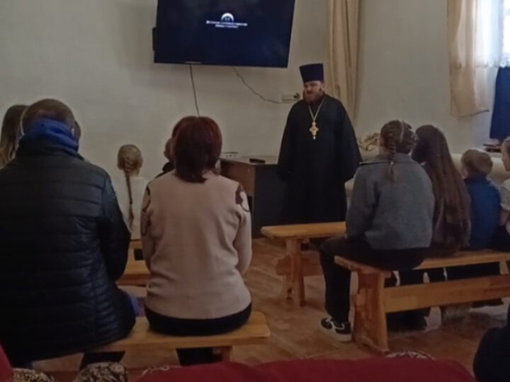 Первое мероприятие грантового проекта «Дружные семьи родного посёлка» прошло в посёлке городского типа Итатский