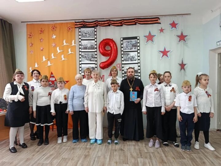 Праздничное мероприятие накануне Дня Победы прошло в социально-реабилитационном центре для несовершеннолетних «Алые паруса»