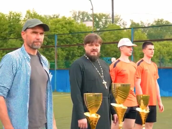 В Кемерове состоялось открытое первенство по флорболу среди трудовых коллективов