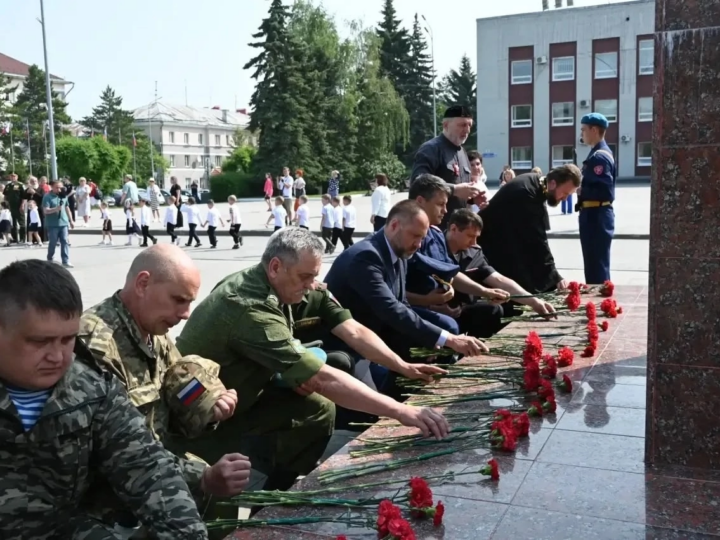 В Белове почтили память павших в Великой Отечественной войне