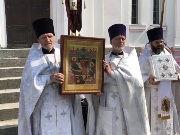 Жители города Юрги встретили престольный праздник