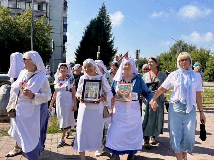 В Белове молитвенно почтили память Царской семьи