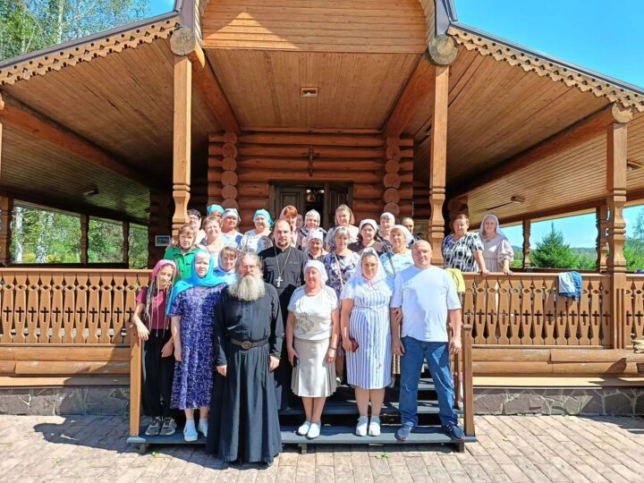 Прихожане Прокопьевского собора совершили паломничество в скит трёх святых