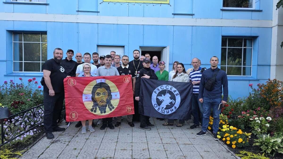 Встреча представителей организации «Русская община» с духовником прошла в Новокузнецке