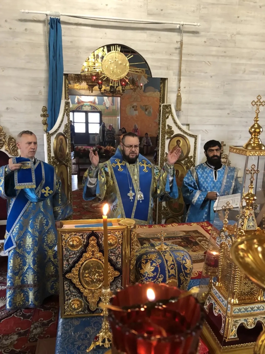 Епископ Мариинский и Юргинский Иннокентий совершил праздничное богослужение в городе Мариинске