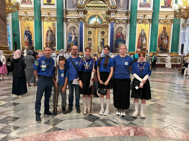 Православные следопыты из Прокопьевска совершили краеведческую поездку в Санкт-Петербург