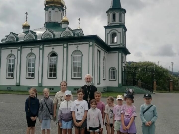 Учащиеся художественной студии Таштагола посетили храм