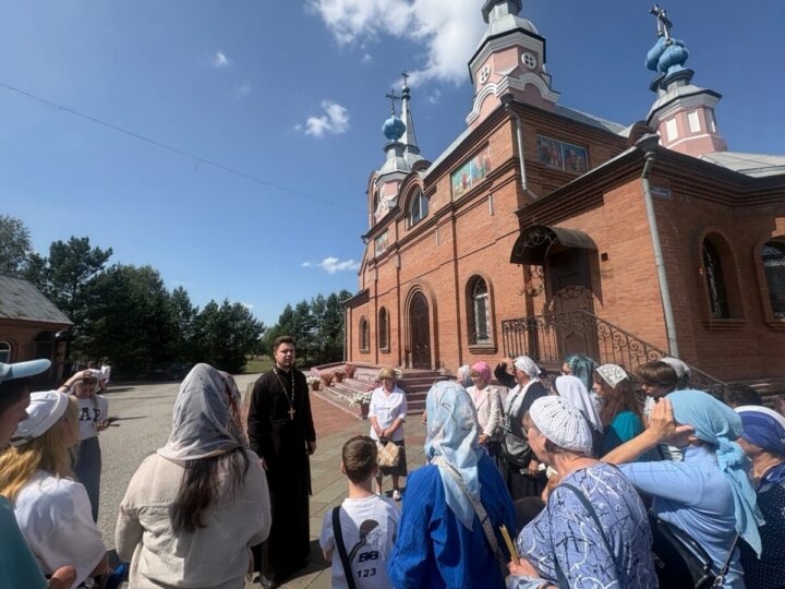 Прихожане храма святого Пророка Илии села Ильинка посетили мужской монастырь