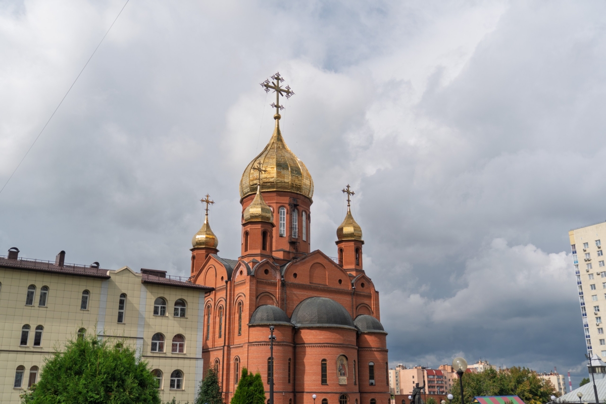 Митрополит Аристарх вознёс молитву о сохранении творения Божьего в главном храме Кузбасса
